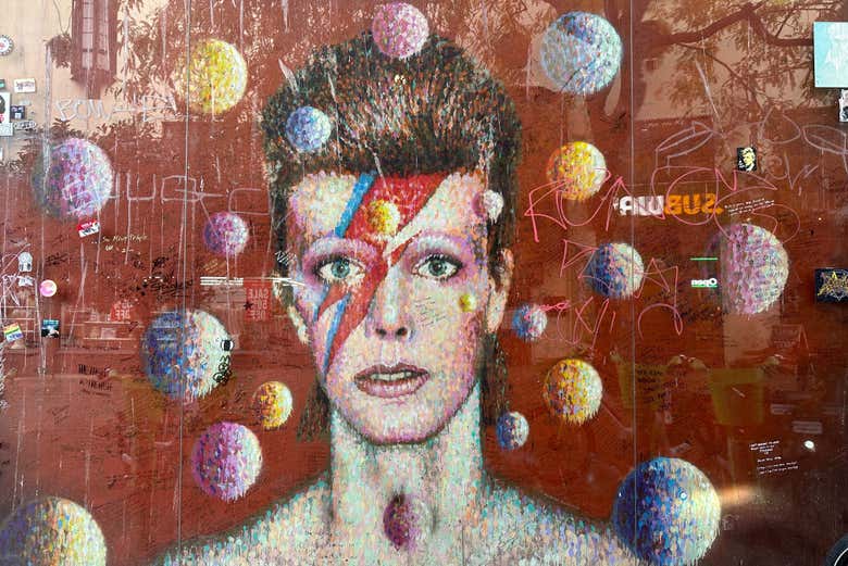 Grafiti a David Bowie en Brixton