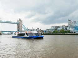 Paseo en barco por Londres