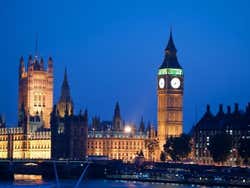 Fotografía del Big Ben de noche