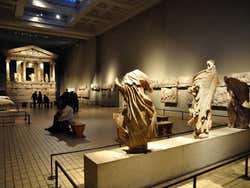 Monumento a las Nereidas en el Museo Británico de Londres
