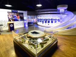 Interior del museo del Estadio Chelsea de Londres