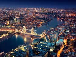 Vistas de Londres desde The Shard al anochecer