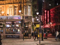 West End de noche